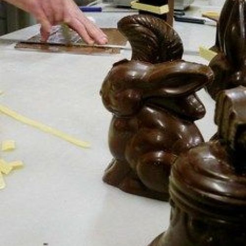 Figuras de chocolate en Siero