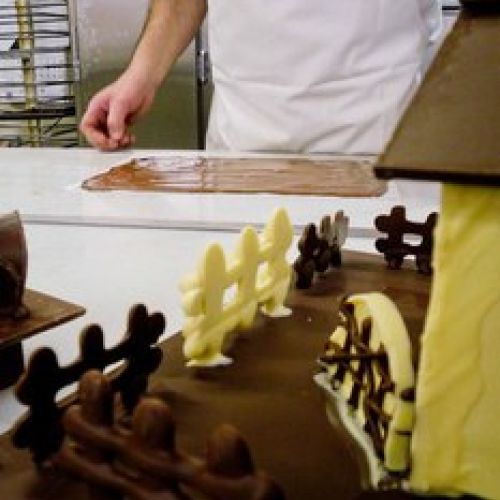 Figuras de chocolate en Siero